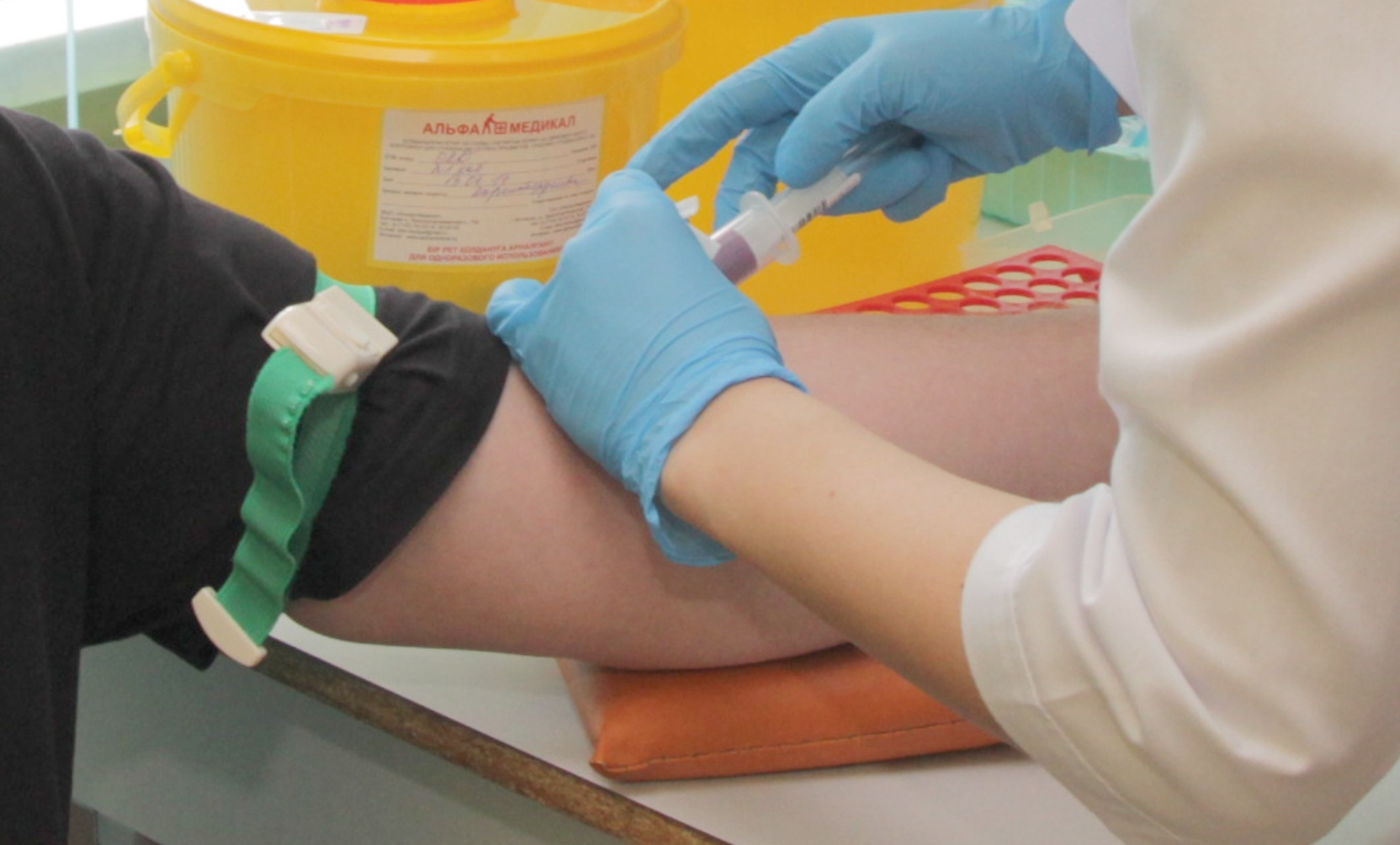 Смерть в процедурном кабинете: четыре случая зафиксировали при аптеках в Шымкенте