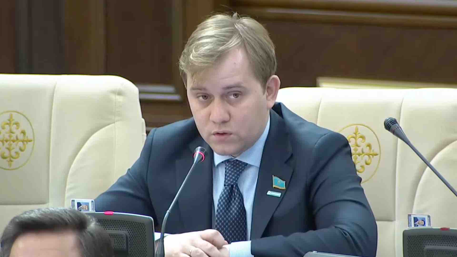 Депутат Шаталов: Конституция – это не просто юридический текст