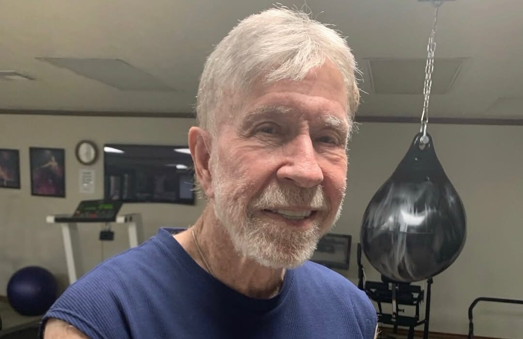 Чак Норрис экстренно госпитализирован на Гавайях