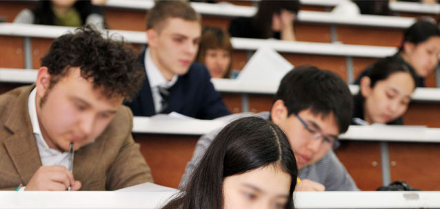 Россия меняет высшее: как «учебная бомба» скажется на Казахстане