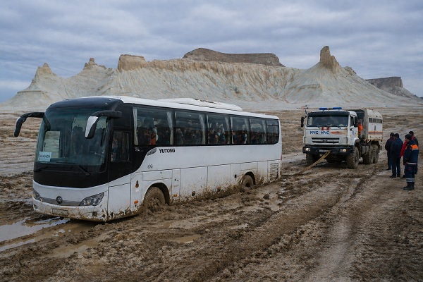 В Мангистауской области спасатели МЧС помогли туристам