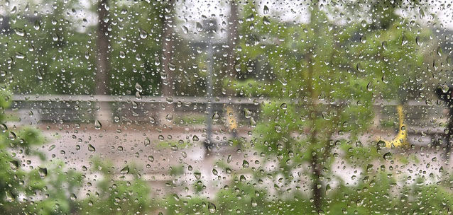 В Астане и 15 регионах Казахстана объявили штормовые предупреждения