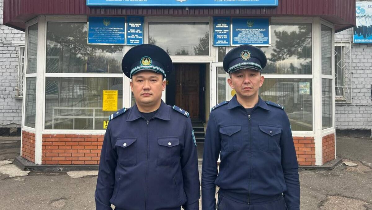 В СКО полицейские спасли 86-летнюю женщину, застрявшую в ледяной воде