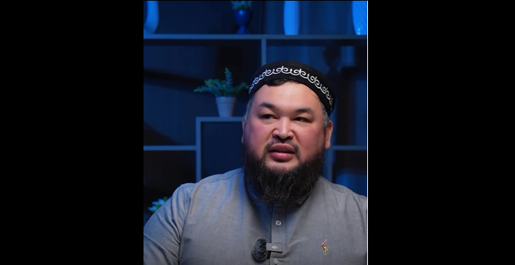 "Блогера-устаза", который сравнивал людей с коровами, оштрафовали