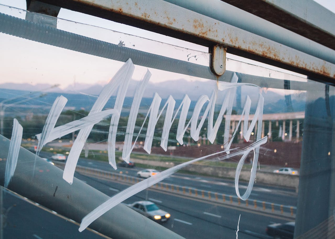 Тело мужчины обнаружили в арыке в Алматы: полиция начала расследование