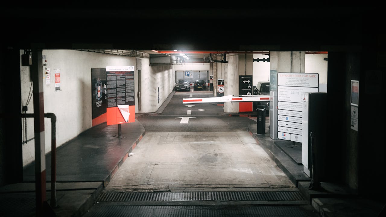 Подвалы и паркинги станут укрытиями в Казахстане