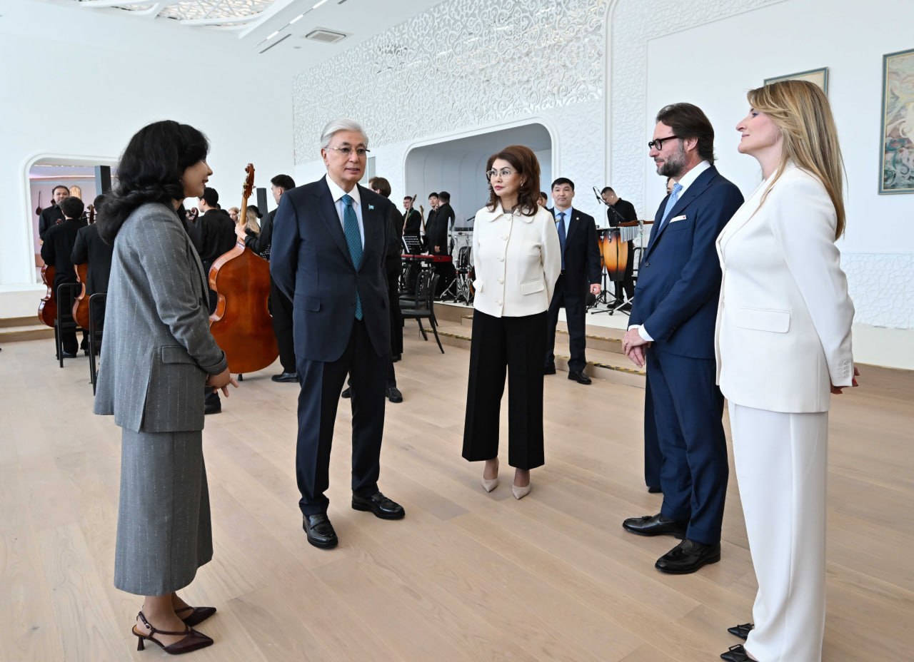 Токаев посетил офис Фонда развития креативных индустрий