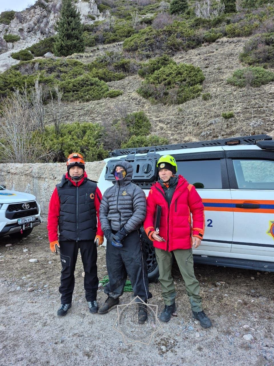В горах Алматинской области спасли туриста