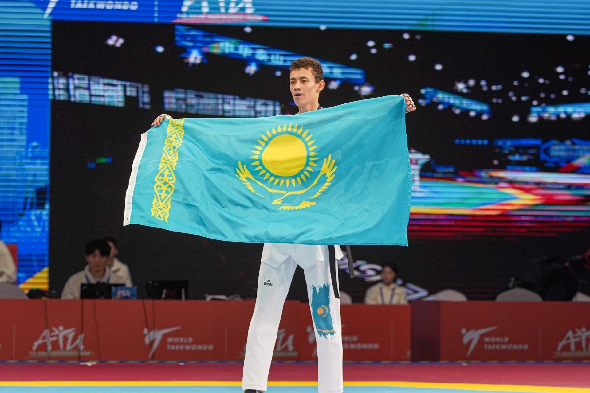 Самирхон Абабакиров завоевал бронзовую медаль на чемпионате Азии по таеквондо