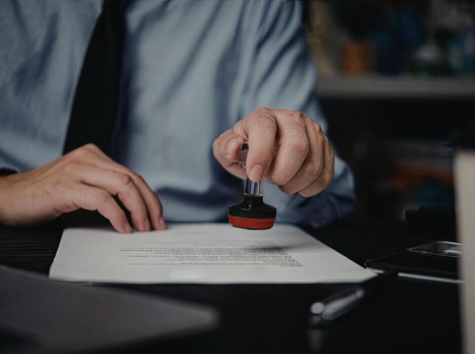 В Казахстане закроют схемы незаконных посредников для иностранцев