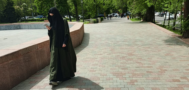 Запрет на ношение одежды, закрывающей лицо, разъяснили жителям Жамбылской области