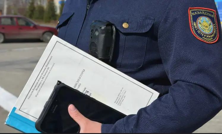Более пятидесяти посетителей кафе привлекли к ответственности за курение кальяна в Алматы