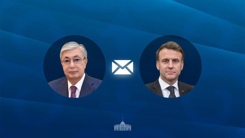 Глава государства направил поздравительную телеграмму Президенту Франции
