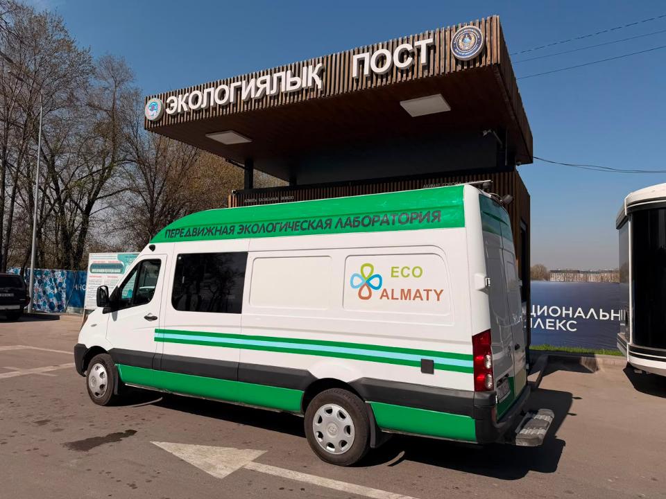 В Алматы выявили 194 автомобиля с превышением норм вредных выбросов