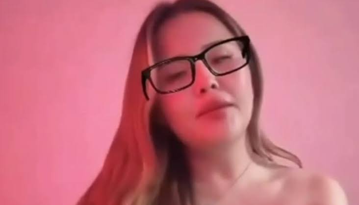 10 суток ареста получила жительница Семея за скандальный эфир в TikTok
