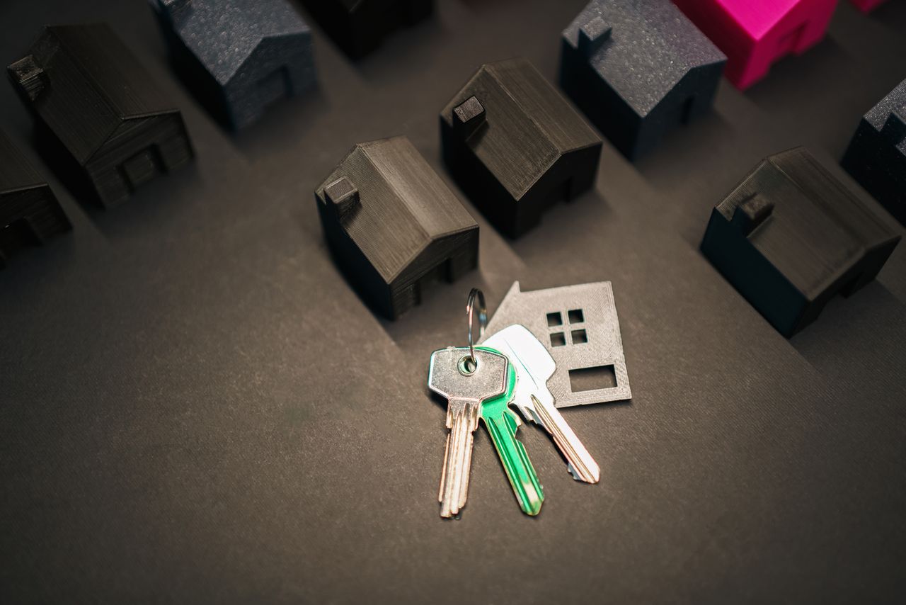 Казахстанцы массово скупают жилье – продажи квартир и домов резко выросли