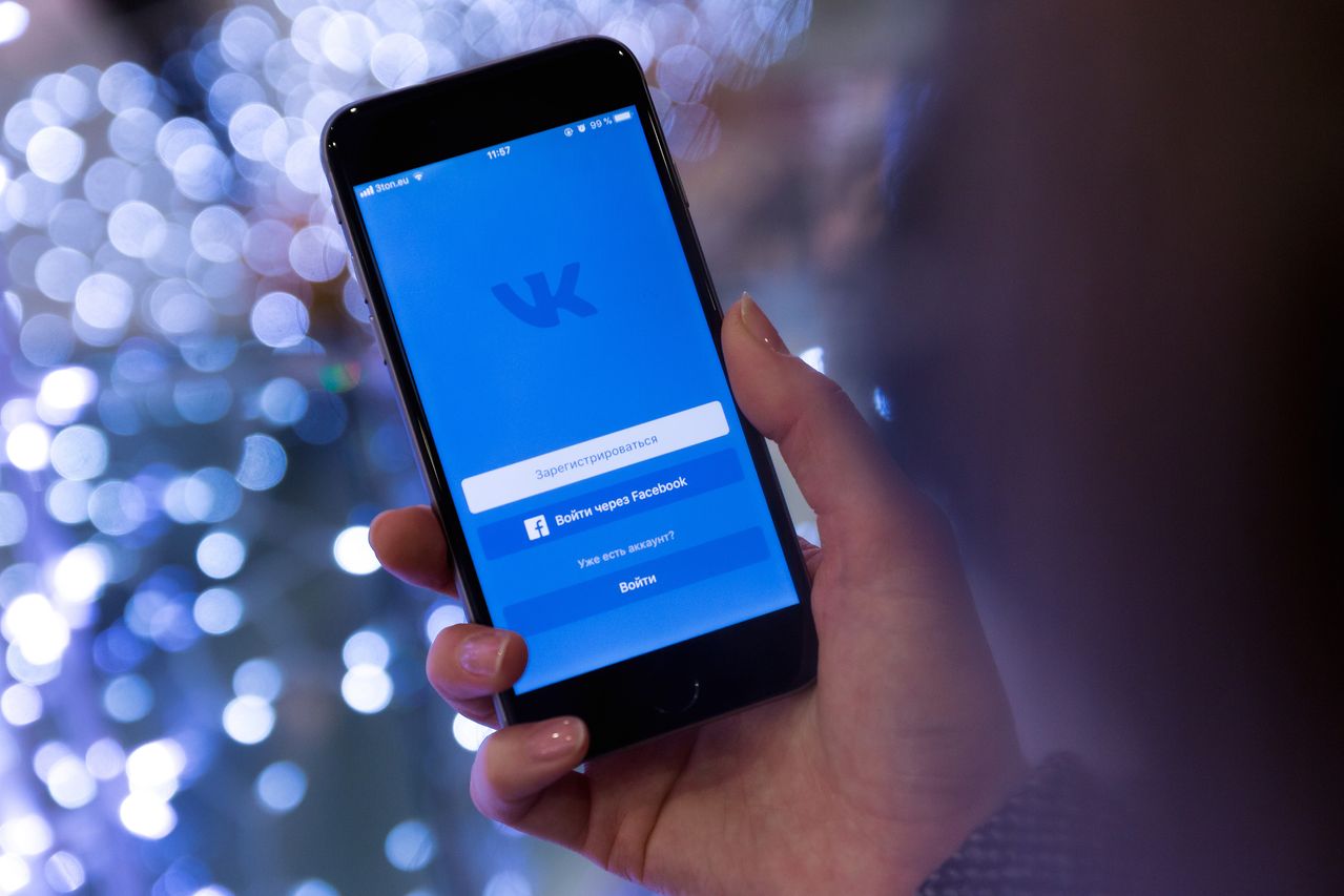 ЕС ввел санкции против VK: что будет с VK Cloud в Казахстане