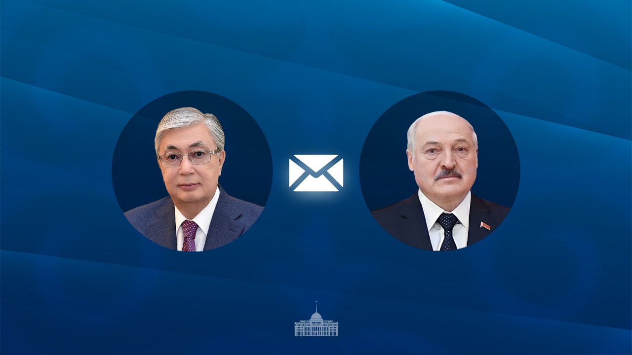 Глава государства направил поздравительную телеграмму президенту Беларуси