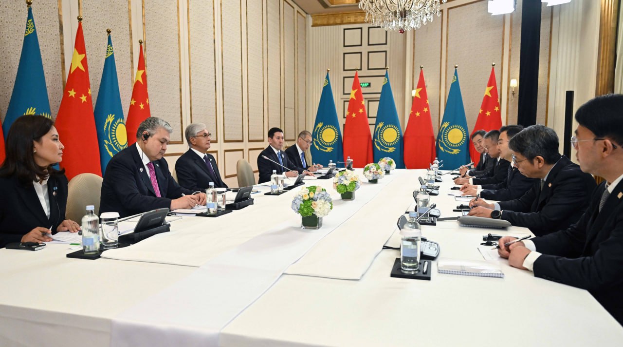 Токаев принял президента China Communications Construction Company Чжан Биньнаня