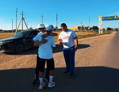 Личная инициатива «Құрылтайға жол» превращается в общее дело: Аршалы проводили Мендыбая ага, Осакаровка встретила дастарханом