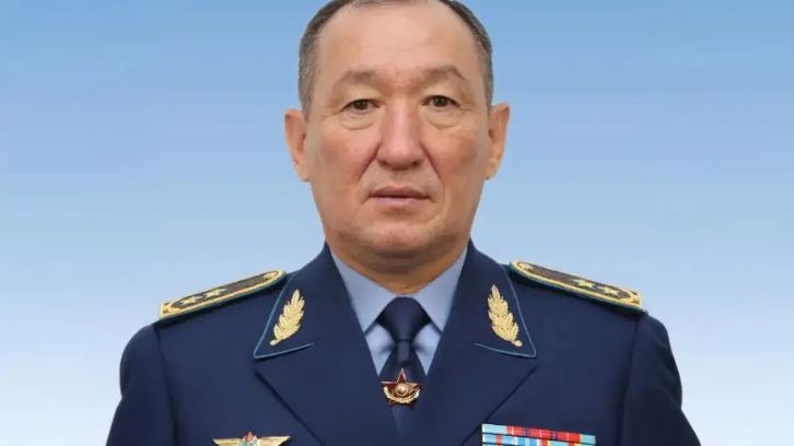 Даурен Косанов освобожден от должности министра обороны