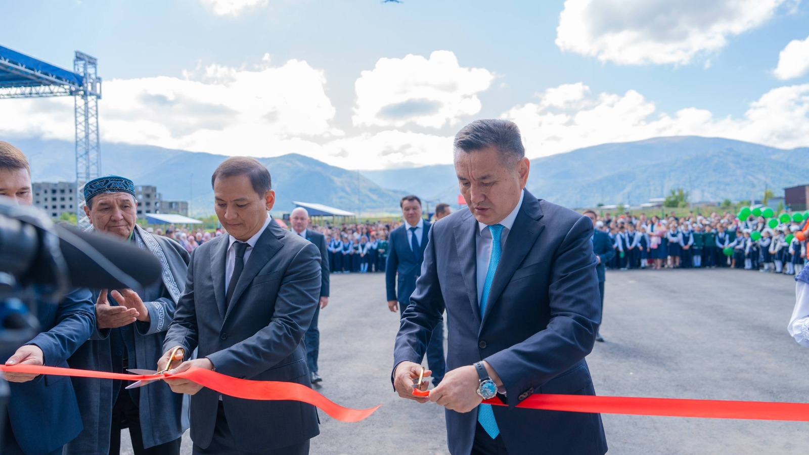 600 мест для новых знаний: в Риддере ВКО открылась современная школа