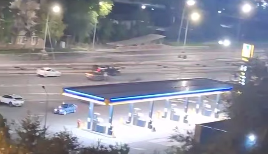 Дрифт на заправке в Алматы: видео с опасными действиями появилось в Сети