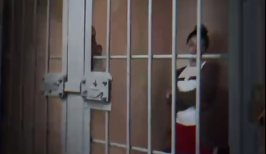 Блогершу посадили в тюрьму из-за видео с танцем в день траура