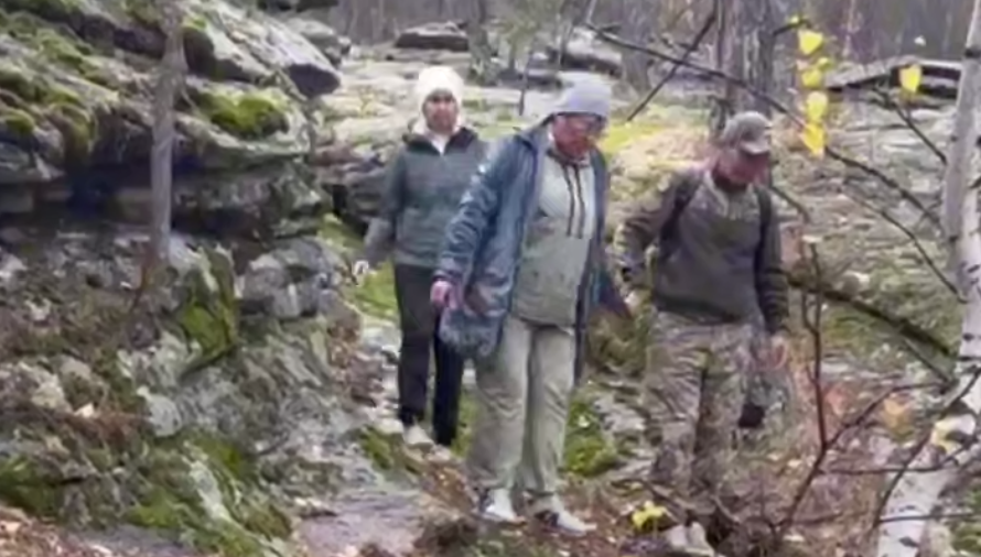Туристы заблудились в горах в Карагандинской области