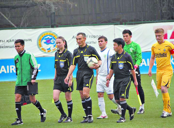 “Нет ни одного матча, в котором тебя не оскорбят”. откровения девушки – футбольного судьи