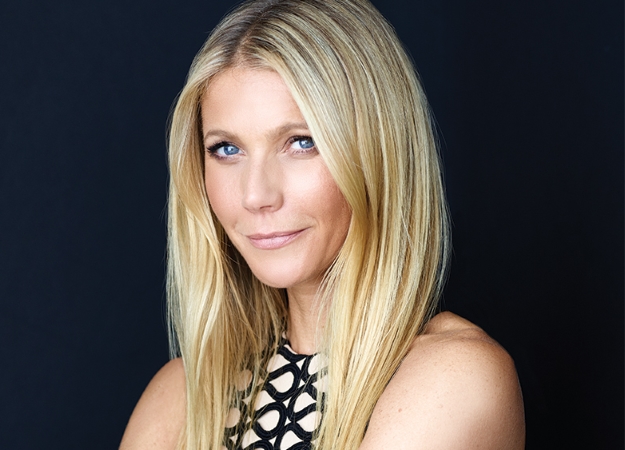 Гвинет Пэлтроу полностью обнажилась в честь своего 48-летия