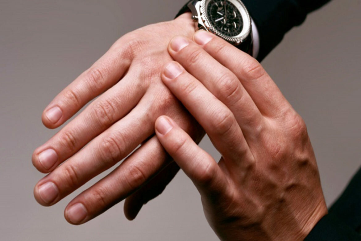 Заразившийся коронавирусом американец лишился восьми пальцев на руках 