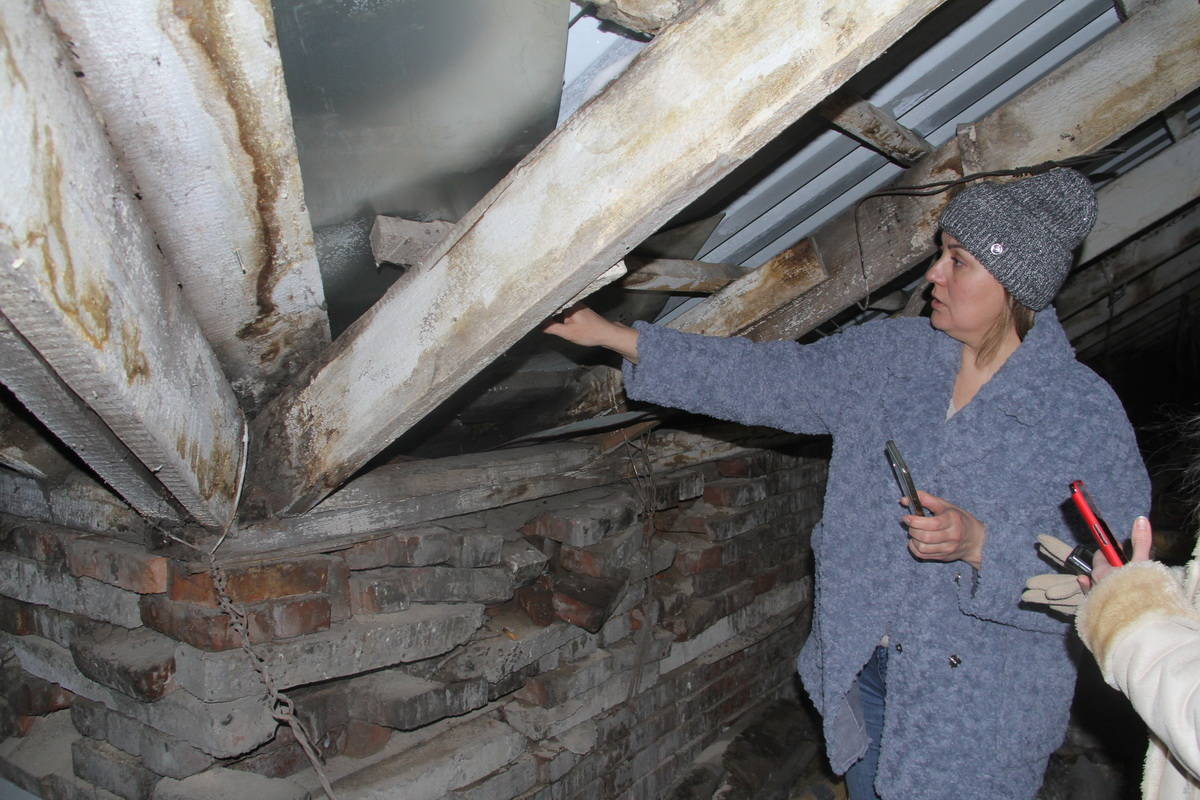 В ВКО памятник архитектуры не выдержал снегопада после реставрации 