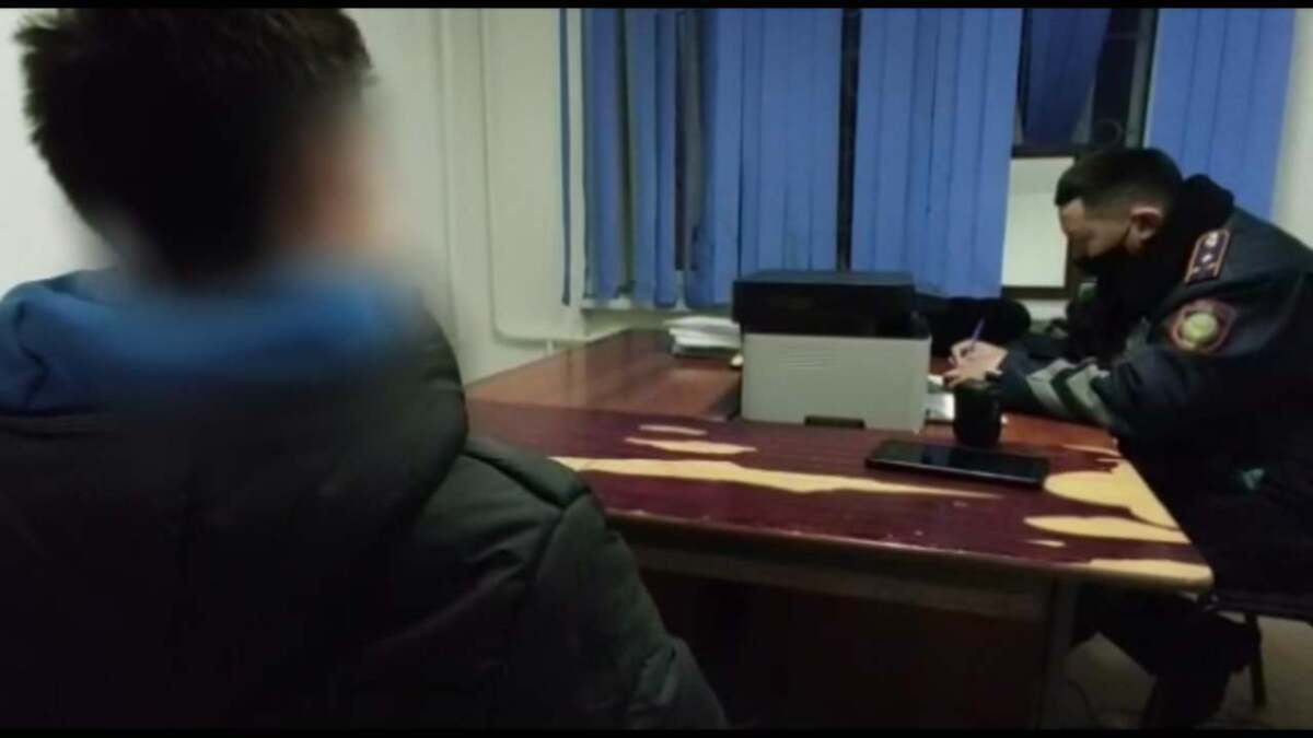 Пол сотни пьяных подростков разгуливали по павлодарским улицам