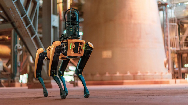 В Нью-Йорке собаку-робота уволили из полиции