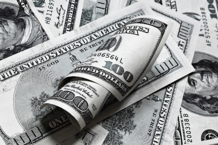 Доллар продолжил курс на снижение