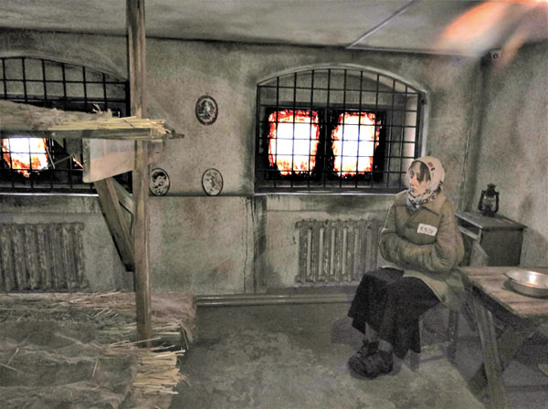 В женской камере