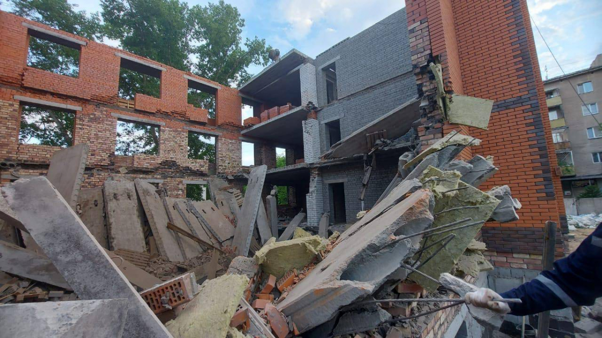 В Павлодаре обрушилась часть строящегося дома