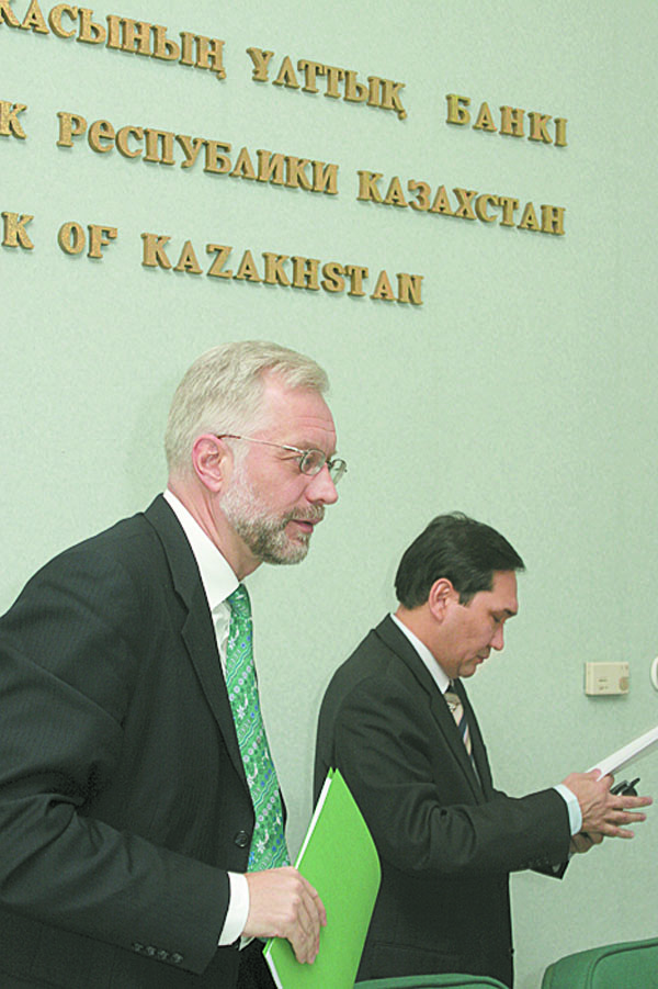 Для Марченко это была знаковая победа. Она означала, что казахстанцы поверили в надежность банковской системы и готовы хранить в ней свои сбережения