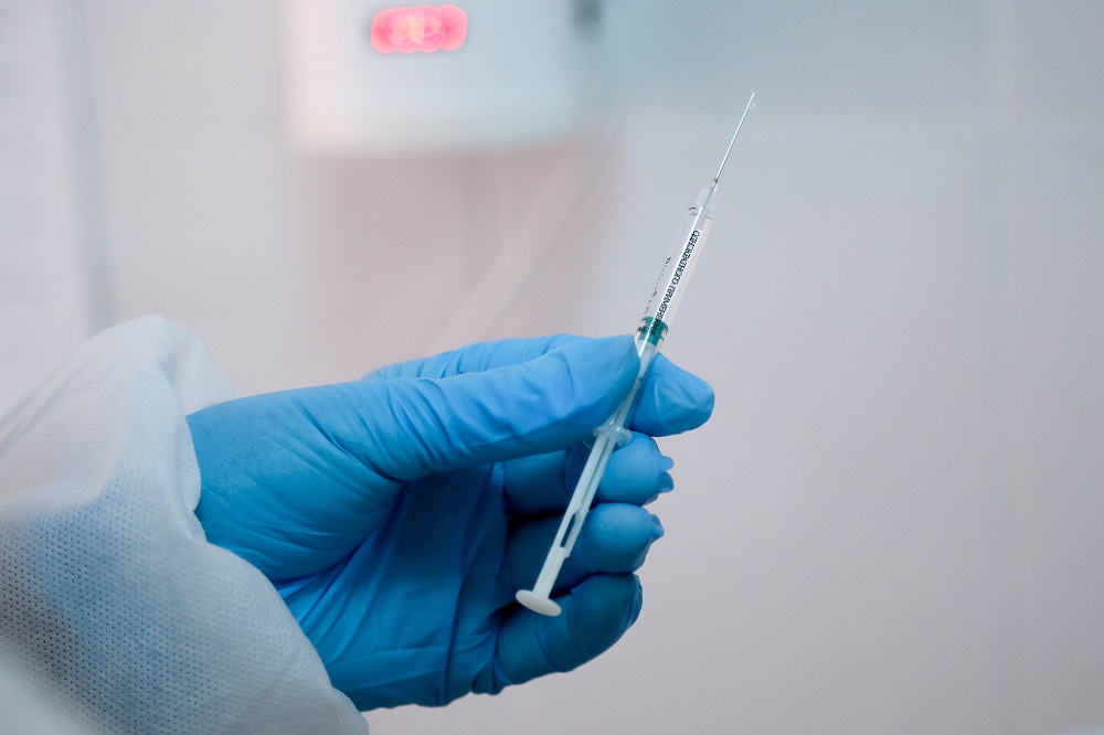 Вакцины от коронавируса Hayat-Vax и CoronaVac закончились в Алматы