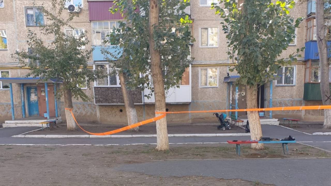 В Лисаковске ранили полицейского при стрельбе