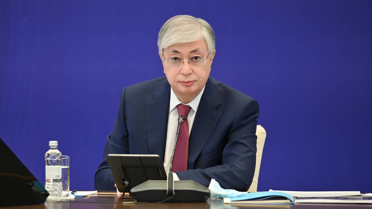 Токаев высказал недовольство качеством интернета и связи в стране