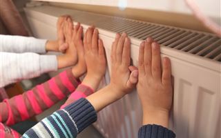 В нескольких районах Алматы отключили отопление