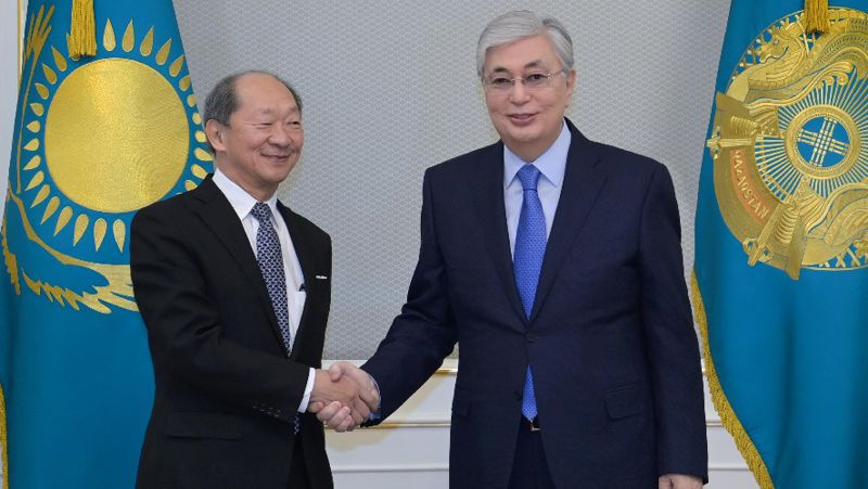 Касым-Жомарт Токаев принял президента Назарбаев Университета Шигео Катсу