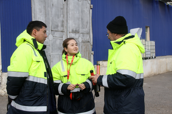 В работе всегда помогают и поддерживают коллеги