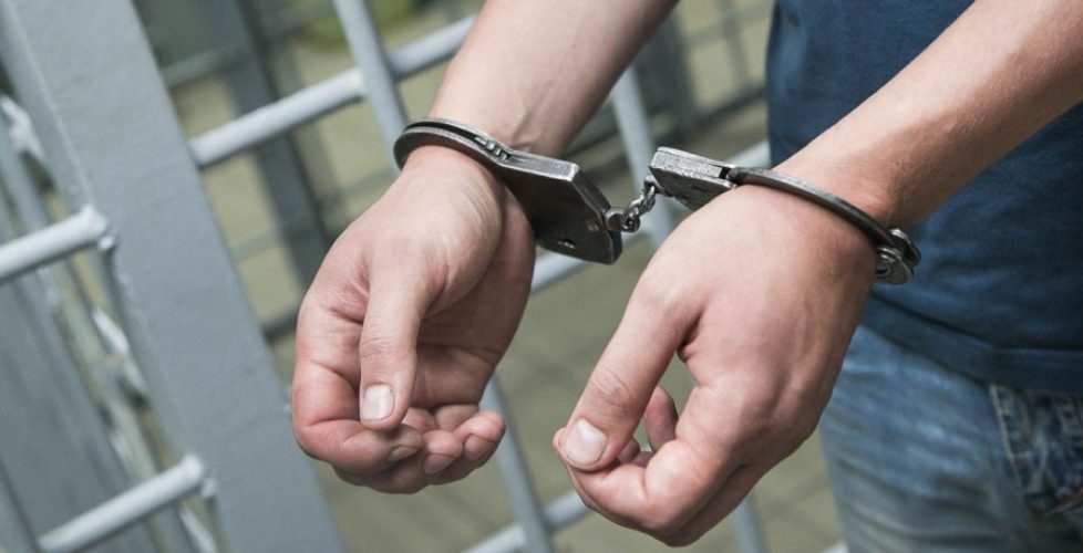 Мужчина, угрожая физической расправой, заставил жителя Актобе оформить кредит на смартфон