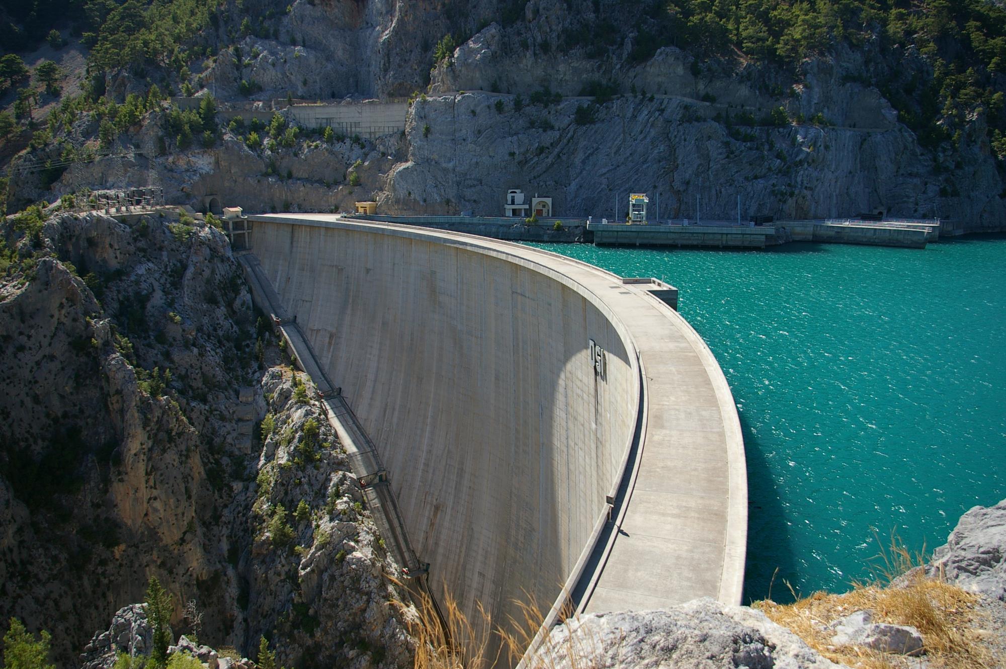 Превращения турецкого алюминия: как СССР помог создать туристический рай в Анталье