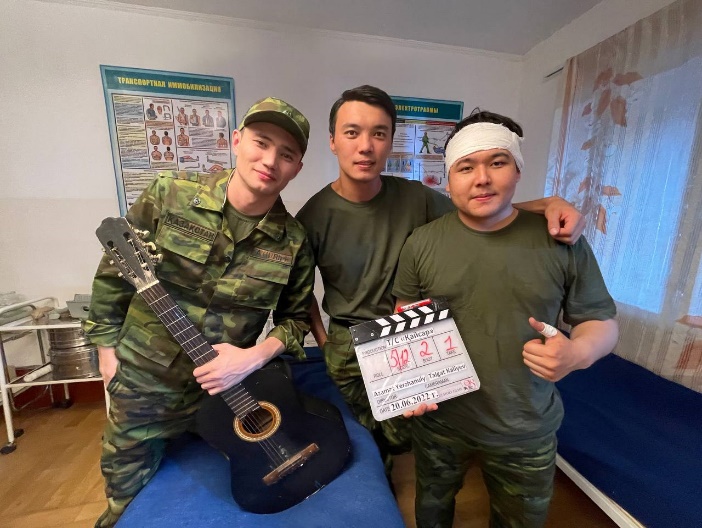 "Теряли сознание прямо на площадке": актеры сериала "Кайсар" рассказали детали съемок