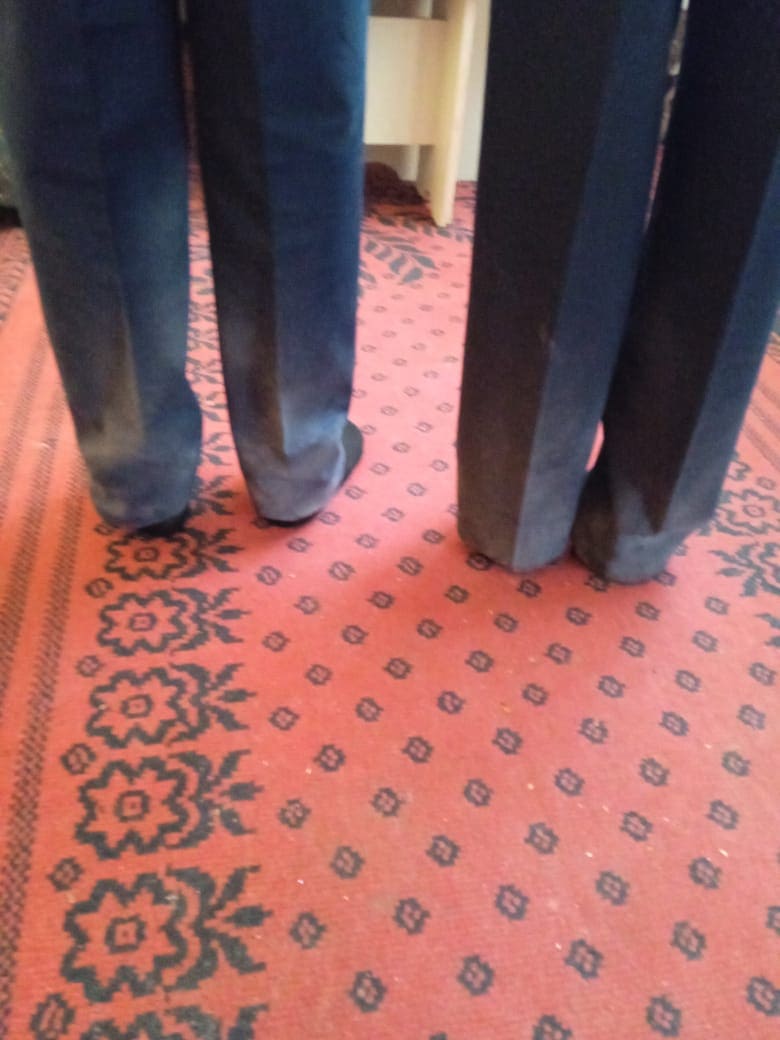 Стирать школьную форму приходится каждый день