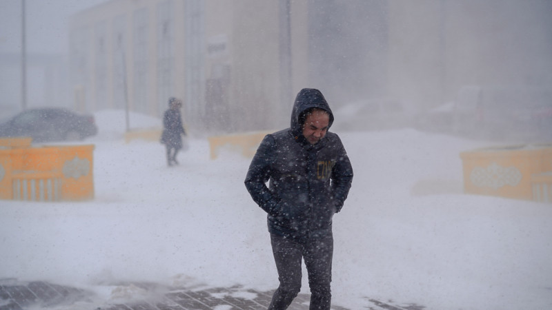 Туман, гололед и метель ожидаются в нескольких регионах Казахстана 